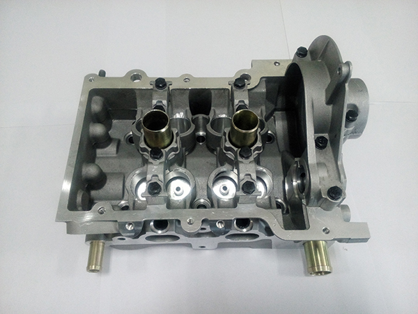 DC600缸盖.jpg